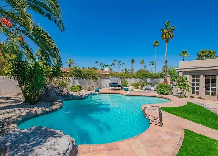 Spacious Desert Heated Pool Holiday home Scottsdale